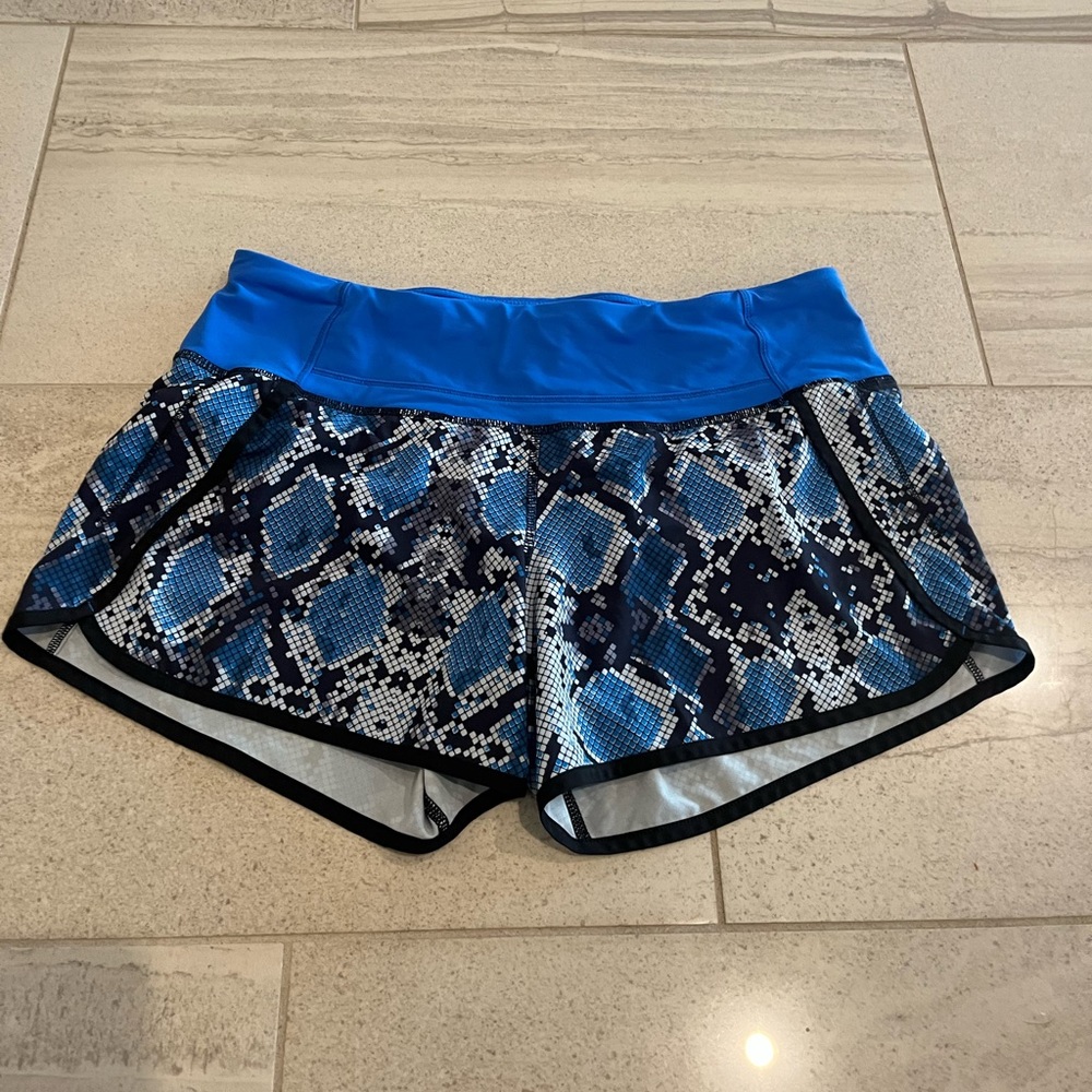 Lululemon Mid Rise Shorts